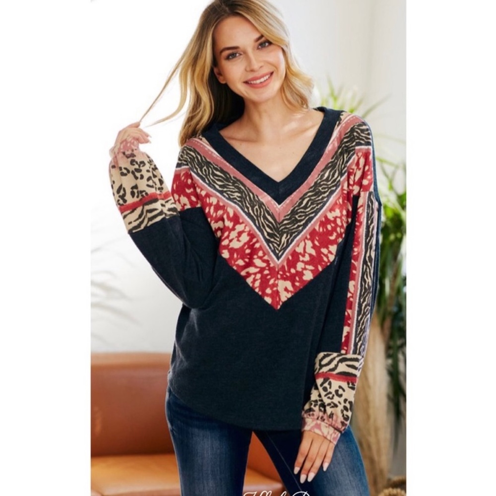 New!Clearance🔥 Super Soft V Neck Leopard ColorBlock Long Sleeve oversized Top - Picture 2 of 9